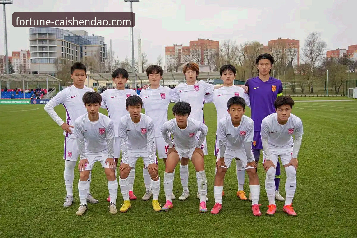 孙笑薇VS杨禹涵：U15女单决赛黑马对决，谁能笑到最后？